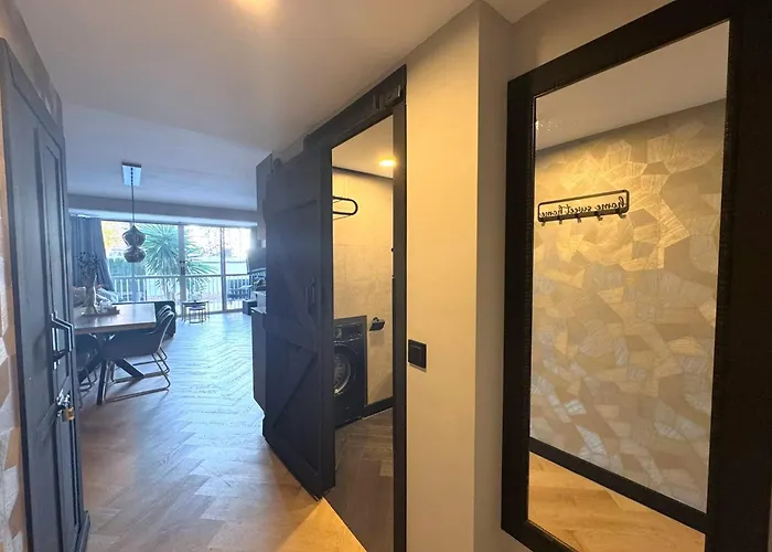 Albatros Luxury Ground Floor